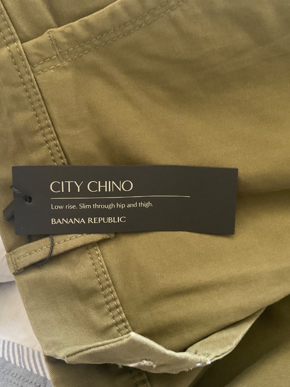 Banana Republic City Chino - Picture 7 of 7